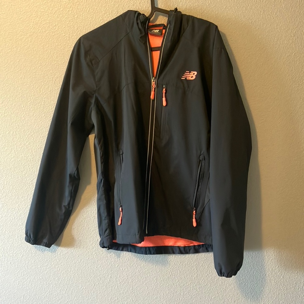 new balance windbreaker